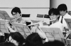 京都大学交響楽団で(前列右)